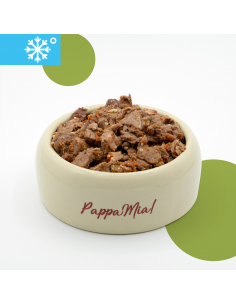 Alimento completo per cani e gatti al manzo